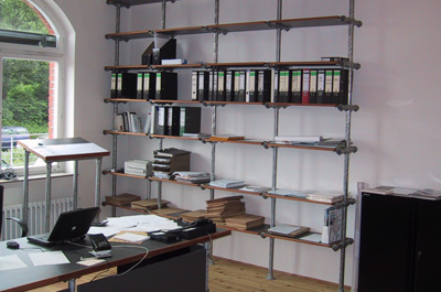 Büroregal